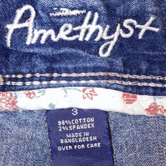 Amethyst Cut Off Jean Shorts 3 - Picture 3 of 3